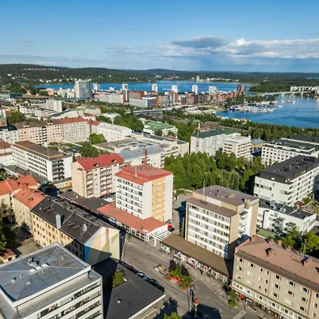 Local Nordic - White Falcon Jyväskylä