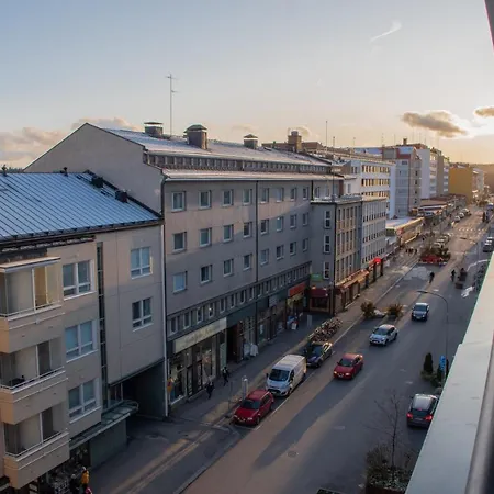 Local Nordic - White Falcon * Jyväskylä